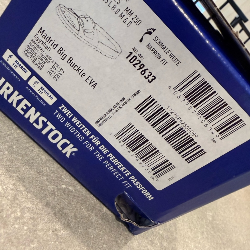 Birkenstock Madrid Big Buckle EVA 🤍
White • Size 39 • NIB (new in box) - Picture 3 of 3